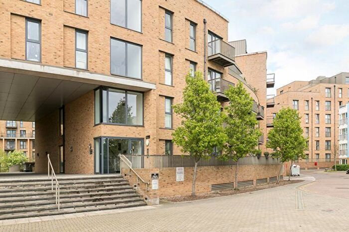 2 Bedroom Property To Rent In Royal Court, Croydon, CR0