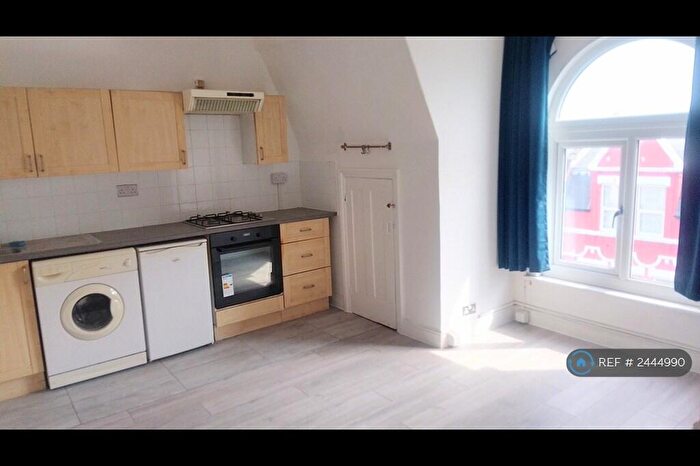 1 Bedroom Flat To Rent In Tottenham Lane, London, N8