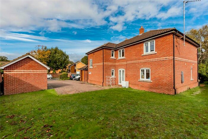 1 Bedroom Apartment To Rent In Hazel Gate, Farnborough, GU14