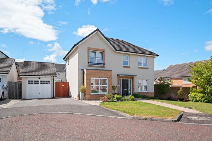 4 Bedroom Detached House For Sale In Wypers Place, Denny, FK6