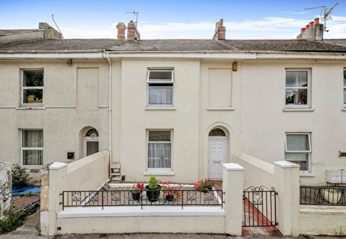 House To Rent In North Road West, PL1