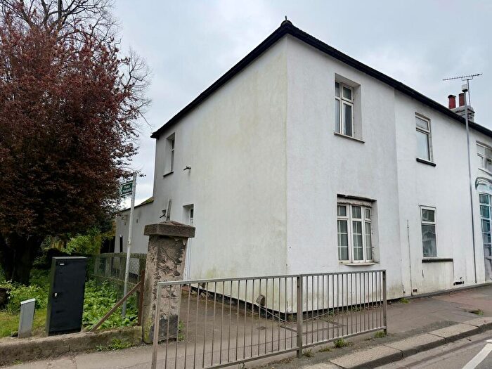 2 Bedroom End Of Terrace House For Sale In South Street, Epsom, KT18