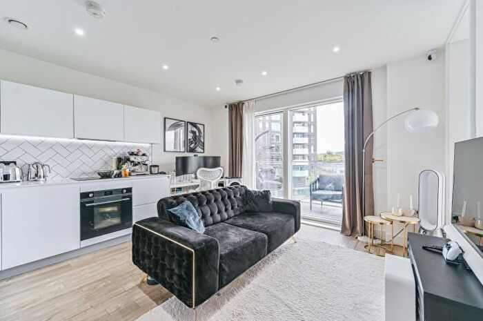 1 Bedroom Flat For Sale In Quill House, Plowden Road, Kidbrooke, Greater London, SE3