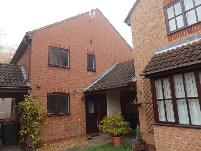 2 Bedroom Cluster House To Rent In Bury Walk, Goldington, MK41