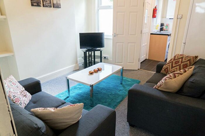3 Bedroom Terraced House To Rent In Harefield Road, Sheffield, S11