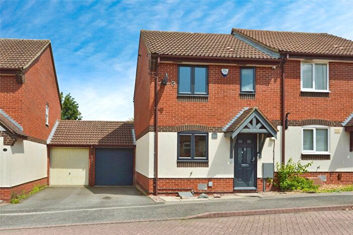 3 Bedroom Semi Detached House For Sale In Grosmont Close, Emerson Valley, Milton Keynes, Buckinghamshire, MK4