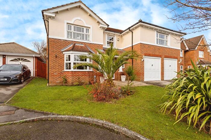 5 Bedroom Detached House For Sale In Bleriot Crescent, Fareham, PO15