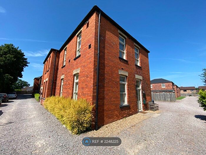 2 Bedroom Flat To Rent In Orchard Park, Holbeach, Spalding, PE12