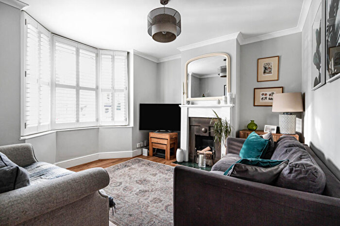 2 Bedroom Semi-Detached House For Sale In Leatherhead, KT22