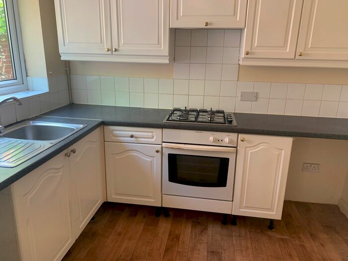 1 Bedroom Flat To Rent In Allen Street, Clifton, Rotherham, S65