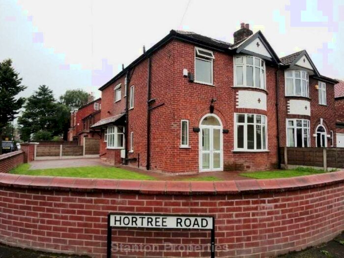 4 Bedroom Semi-Detached House To Rent In Hortree Road, Stretford, M32