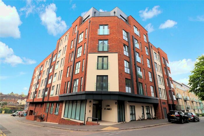 2 Bedroom Flat For Sale In Luna St. James, St. James Road, Brentwood, Essex, CM14