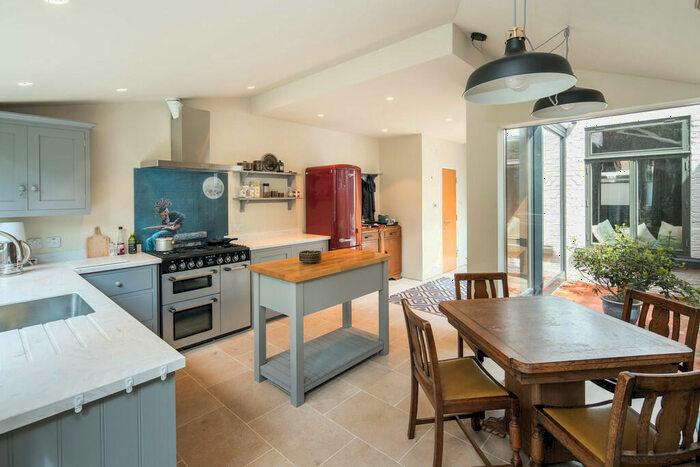 2 Bedroom Terraced House To Rent In Coleman Road, London, SE5