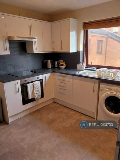 1 Bedroom Flat To Rent In Ascot Court, Glasgow, G12
