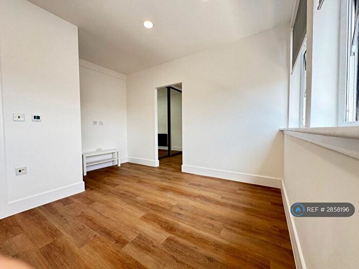1 Bedroom Flat To Rent In Cardiff Road, Luton, LU1
