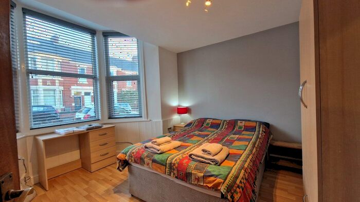 2 Bedroom Flat To Rent In Warton Terrace, Newcastle Upon Tyne, NE6