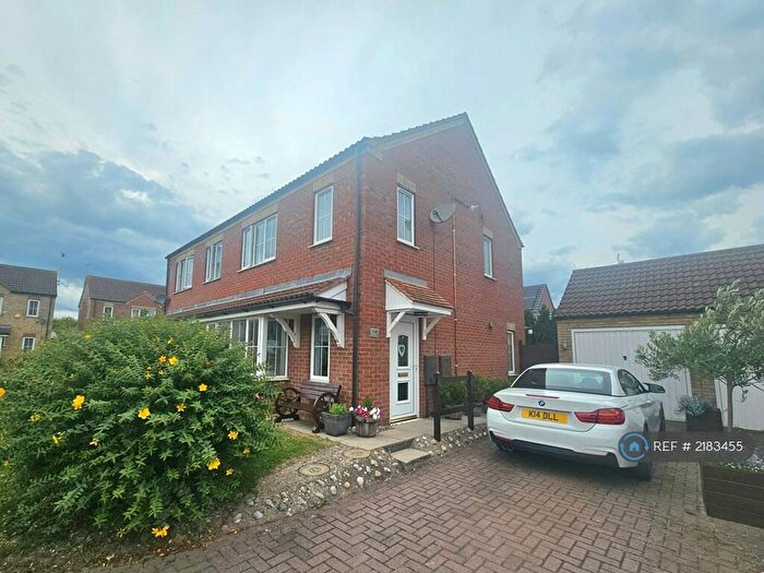 3 Bedroom Semi-Detached House To Rent In Wygate Road, Spalding, PE11