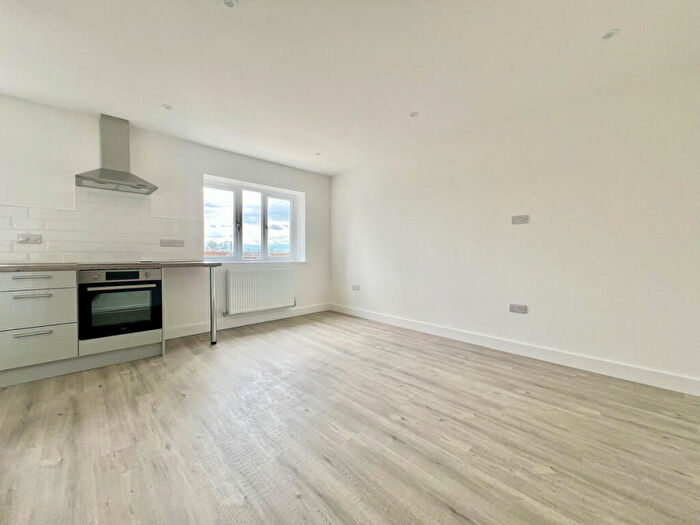 1 Bedroom Apartment For Sale In A Broadway, Didcot, OX11