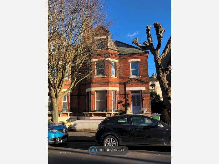 1 Bedroom Flat To Rent In Connaught Road, Folkestone, CT20