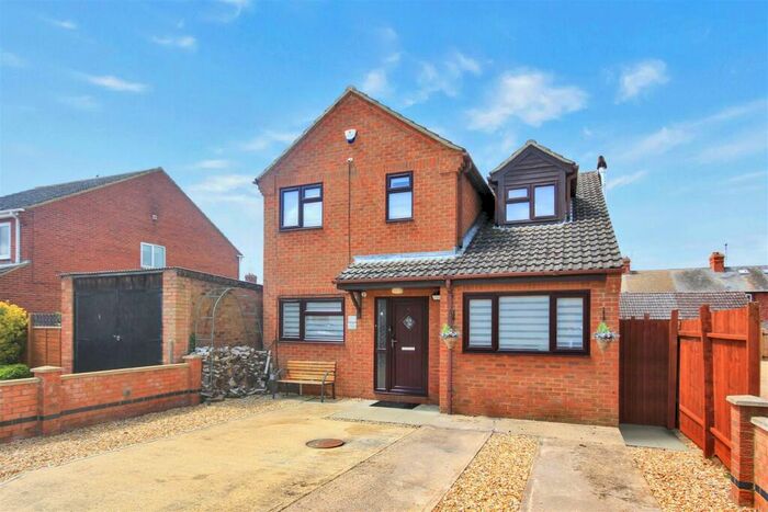 5 Bedroom Detached House For Sale In Chichele Street, Higham Ferrers, NN10