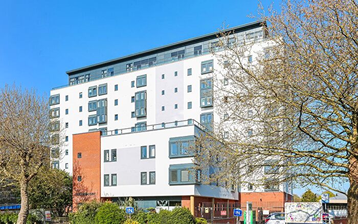 1 Bedroom Flat To Rent In London Road, London, SW16