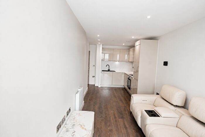1 Bedroom Apartment To Rent In Triskelion Way, Liverpool, Merseyside, L3