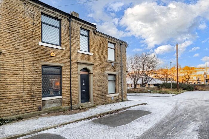 2 Bedroom Terraced House For Sale In Trevelyan Street, Moldgreen, Huddersfield, HD5