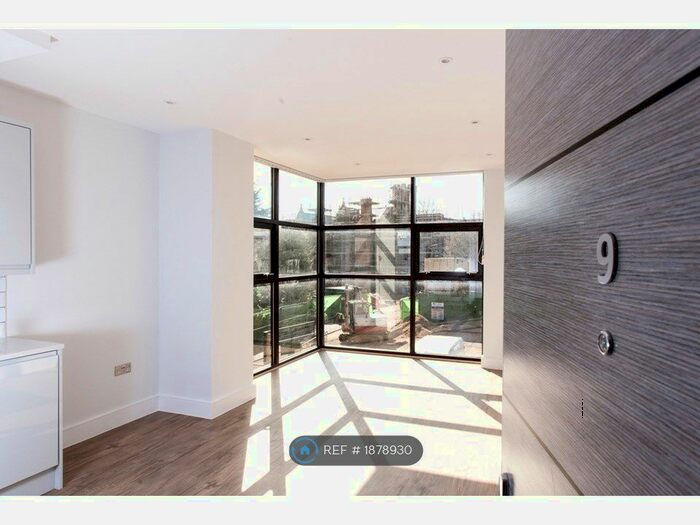 1 Bedroom Flat To Rent In Wardour Place, Slough, SL1