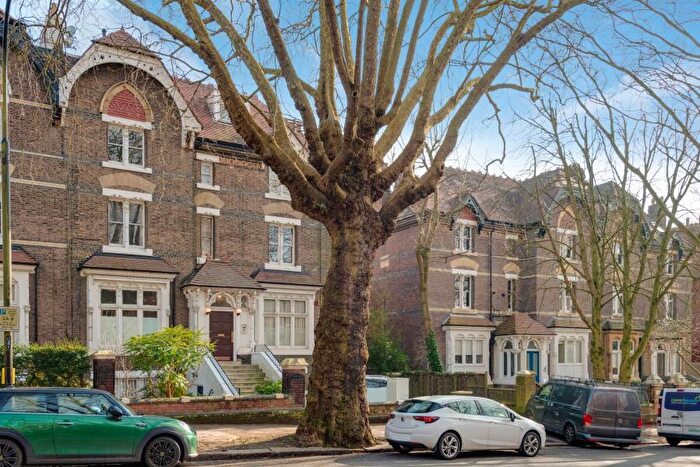 1 Bedroom Flat To Rent In Fitzjohns Avenue, Hampstead, NW3
