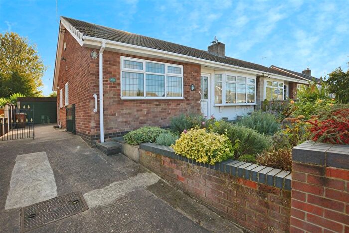 2 Bedroom Semi Detached Bungalow For Sale In Hornbeam Avenue, Scunthorpe, DN16