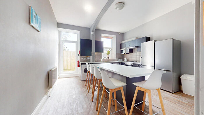 1 Bedroom Flat To Rent In Greenbank Terrace, Greenbank, Plymouth, PL4