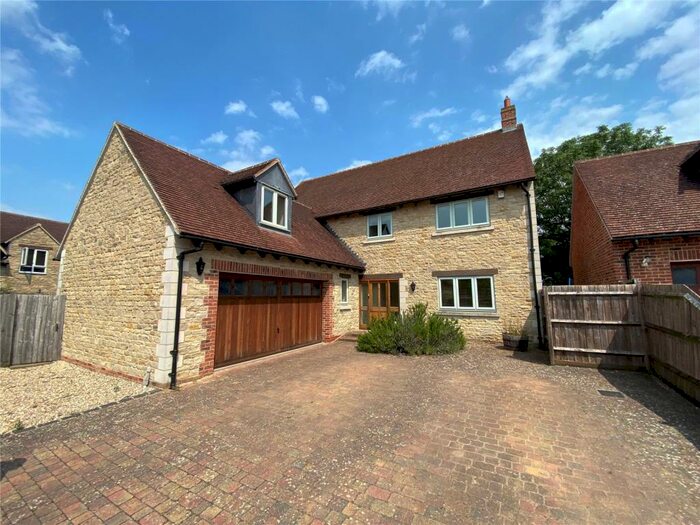 5 Bedroom Detached House To Rent In Westbury Close, Marsh Gibbon, Bicester, OX27