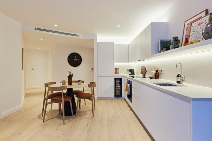 2 Bedroom Apartment To Rent In New Drum Street, London, E1