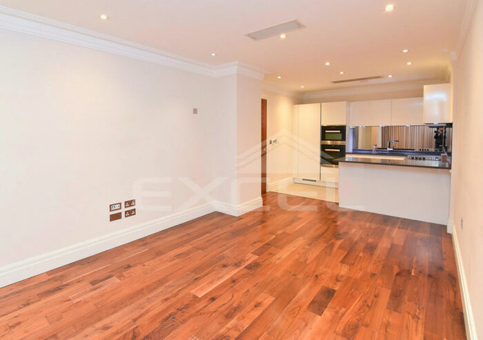 2 Bedroom Apartment To Rent In West Heath Place, B Hodford Road, Golders Green, NW11