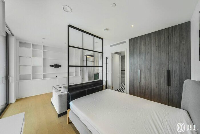 Apartment For Sale In Wards Place Canary Wharf, E14