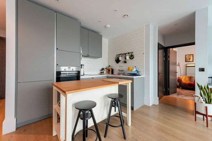 1 Bedroom Flat To Rent In Leon House, Croydon, CR0