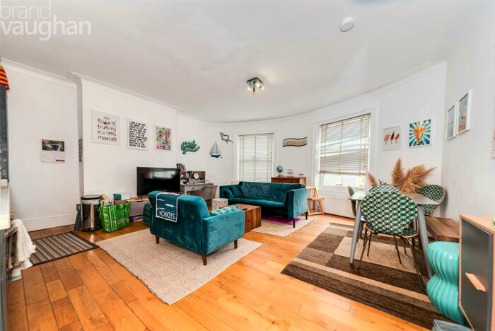 2 Bedroom Flat To Rent In Brunswick Road, Hove, BN3