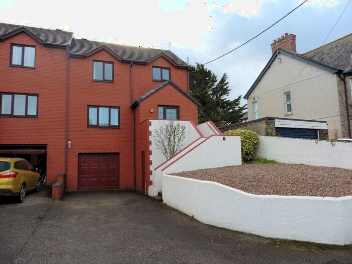 3 Bedroom Semi-Detached House To Rent In Killerton Road, Bude, Cornwall, EX23