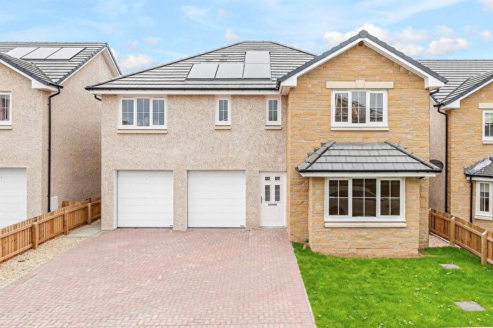 5 Bedroom Detached House For Sale In Heatherview, Seafield, EH47