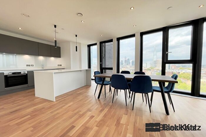 3 Bedroom Flat To Rent In The Ceramic Building - Newington Causeway, Borough, SE1