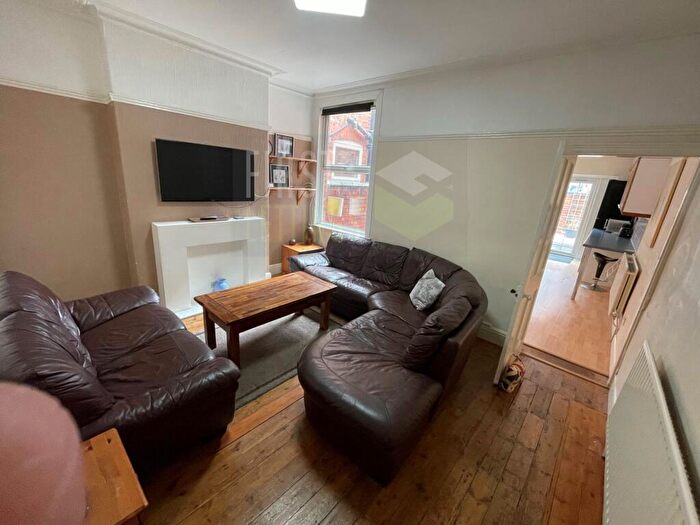 4 Bedroom Terraced House To Rent In Barclay Street, West End, LE3