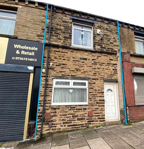 2 Bedroom Terraced House For Sale In Wakefield Road, Bradford, BD4
