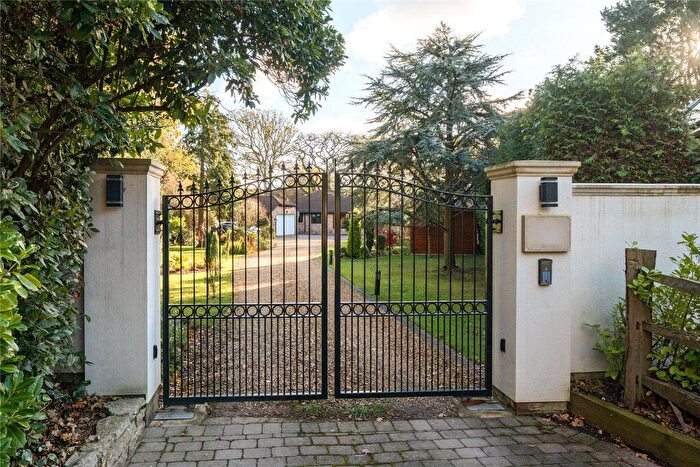 4 Bedroom Bungalow For Sale In Barton Common Lane, Barton On Sea, Hampshire, BH25