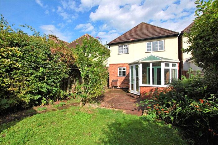 4 Bedroom Detached House To Rent In Beckingham Road, Guildford, Surrey, GU2