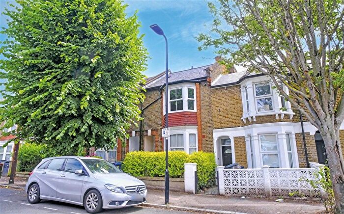 1 Bedroom Flat For Sale In Alexandria Road, London, W13