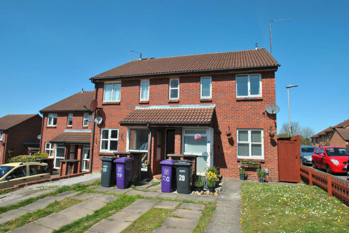 1 Bedroom Maisonette To Rent In Sanderling Close, Letchworth Garden City, SG6