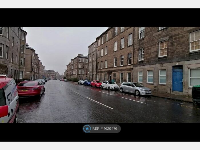 3 Bedroom Flat To Rent In East Preston Street, Edinburgh, EH8