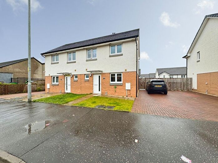 2 Bedroom Semi Detached House For Sale In Wardie Road, Glasgow, G33