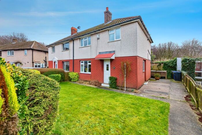 3 Bedroom Semi-Detached House For Sale In Oak Street, Grimethorpe, Barnsley, S72