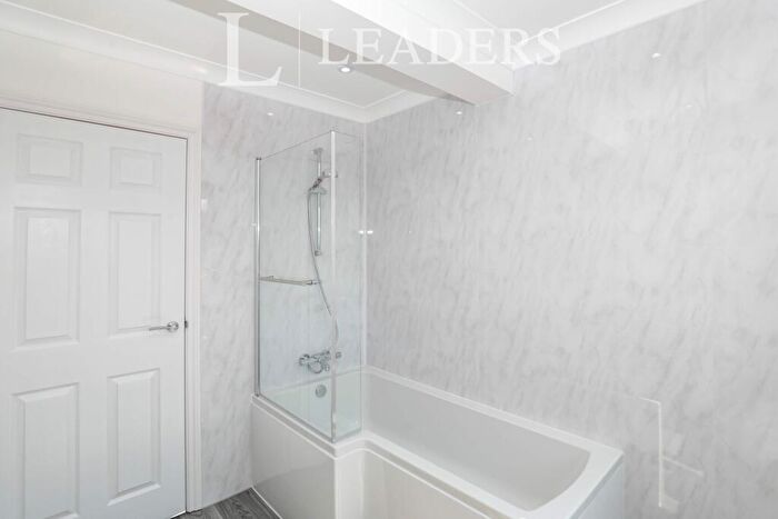 2 Bedroom Apartment To Rent In Clarendon Road, Southsea, PO4
